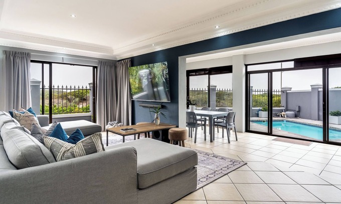 Big Bay Villa | Grace of Blaauwberg - Beach Villa with views of Table Mountain & Robben Island.