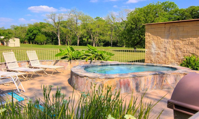 New Braunfels Condo | Gracelanda Ww C302 1 Bedroom Condo by RedAwning