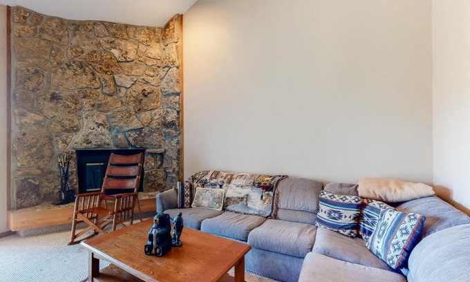 Silvercreek Apartment | Granby Condo with Views