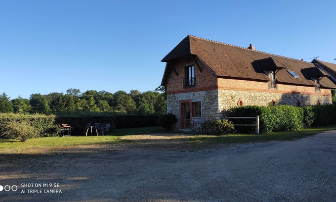 Nevoy Cottage | Grand Gîte en Lisière de Forêt
