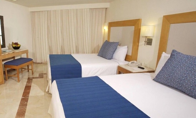 Cozumel Hotel | Grand Park Cozumel Private Studio with Gym & Pool