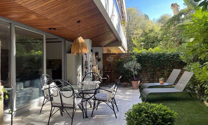 Le Rouet Apartment | Grand rez de Jardin 2 Chambres à Mi-chemin Entre le Stage Vélodrôme et la Plage