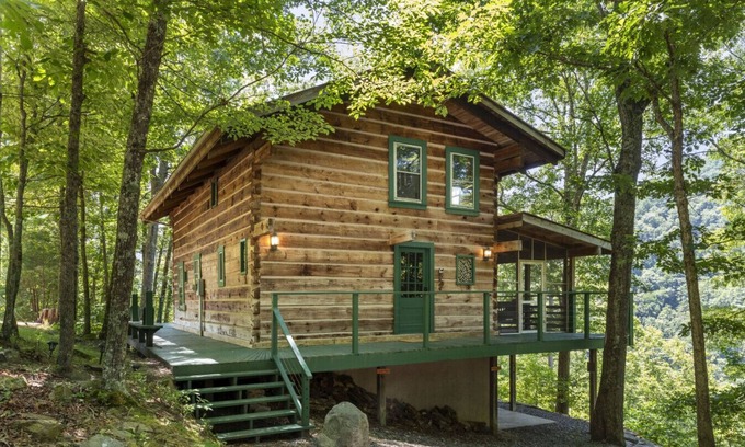 Marshall Apartment | Grandpa Dans Cabin+Mtn River view 34 acre retreat