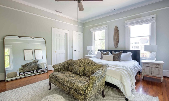 East Side House | Grant Grandeur by Minty Living
