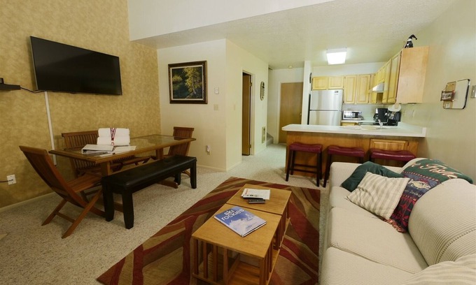 Eden Condo | Great location beautiful views | 2 Bed, 2 Bath