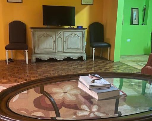 Kingston Apartment | Great Surbiton Apartment near New Kingston