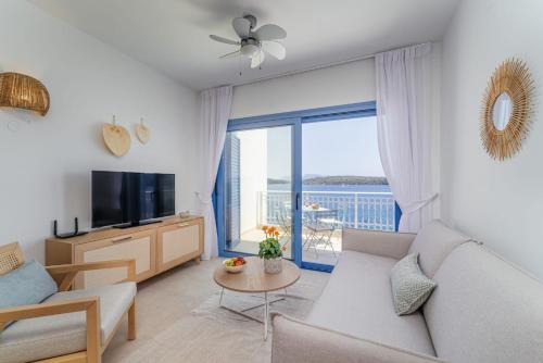 Perigiali Apartment | Greek Beach House Complex A6