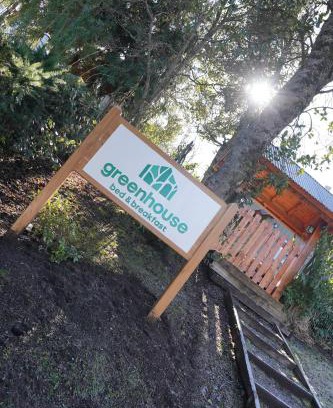 La Villa Bed & Breakfast | Green House B & B