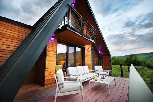 Slanic-Moldova Other | Green Kub