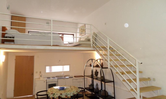 Mostar Old Town House | Green River Apartment