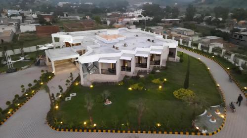 Punjab Hotel | Greenpak Hotel by ChenOne