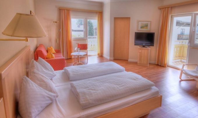 Schonbach Apartment | Großglockner-Zirbenstudio 4 pers (from 4 nights) - Hotel Steiger
