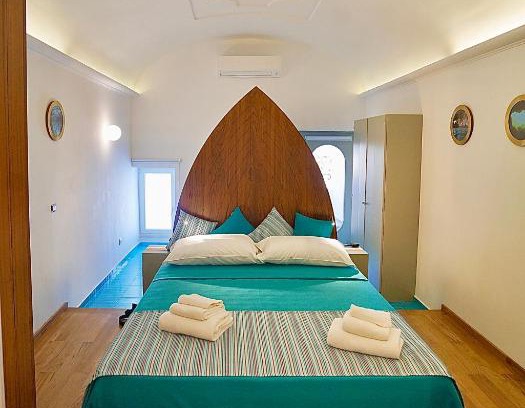 Marina Grande Apartment | Grotta Verde Luxury Suite by CapriRooms