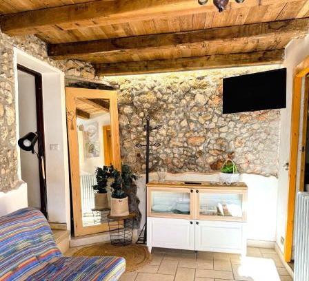 Ovindoli Apartment | Grottino Apartment Parco Velino Sirente