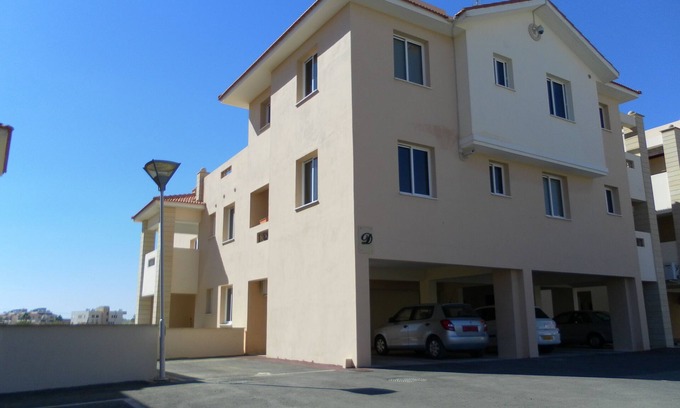 Pyla Apartment | Ground floor with garden, luxury apartment, sleeps 4, tennis courts, wifi. A/C