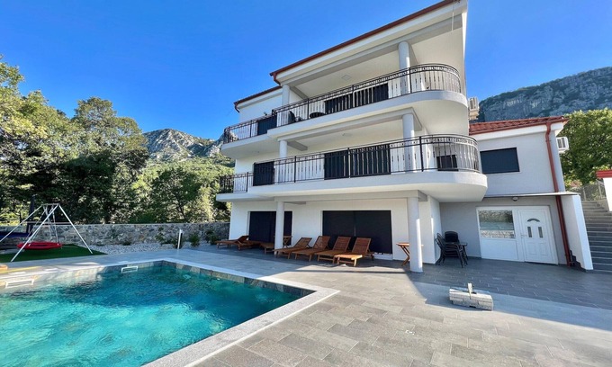 Bribir House | Group holiday villa with pool