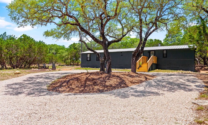 Canyon Lake Cottage | Gruenehaus Glam - Hot Tub - 2.5 miles from Whitewater and Guadalupe River