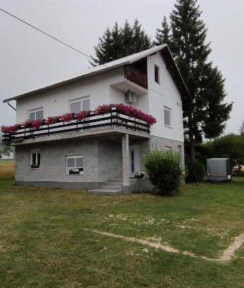 Vranovaca House | Guest House Laura