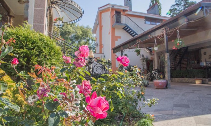 Vapnyarka Hotel | Guest House Montreal