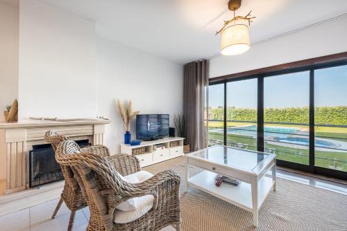 Madalena Apartment | GuestReady - Madalena Beach Pool & Tennis