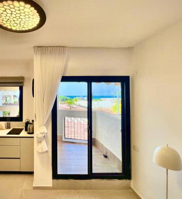 Nahariya Apartment | GW930 Gugel Waves Amazing Seaview Apartments