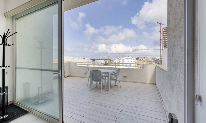 Gzira Apartment | Gzira Penthouse