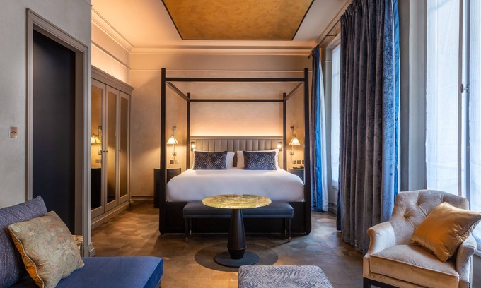 Faubourg-du-Roule Hotel | Hôtel de Montesquieu