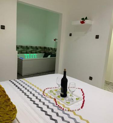 Porto-Novo Apartment | Hôtel Okpèyèmi Guest house