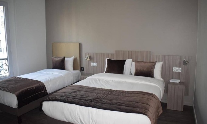 Quartier des Grandes-Carrieres Hotel | Hôtel puy de Dôme