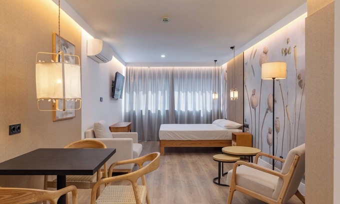 Nino Jesus Apartment | HA Aparthotel Retiro Suites