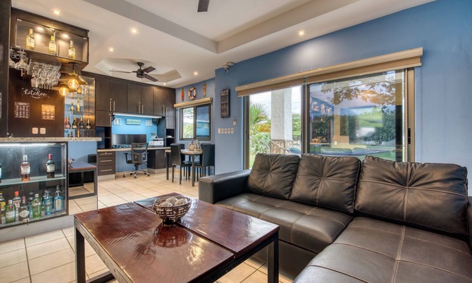 Playa Colorado Apartment | Hacienda Iguana: Luxury Apartment with Pool & Golf