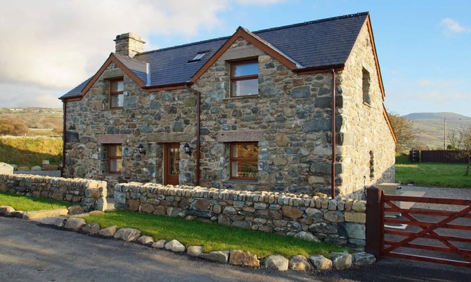 Talybont House | Hafod in the beautiful Talybont