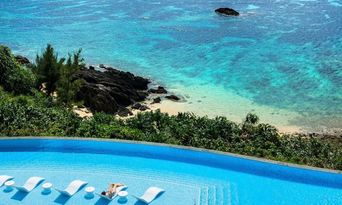 Nakama Hotel | Halekulani Okinawa