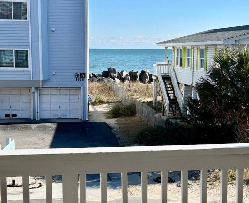 North Carolina Coast Apartment | Hamlet Hideaway