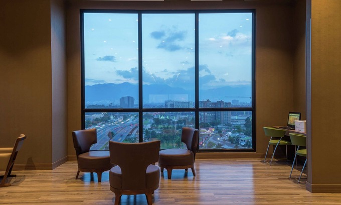 Calle 26 Hotel | Hampton by Hilton Bogota Airport