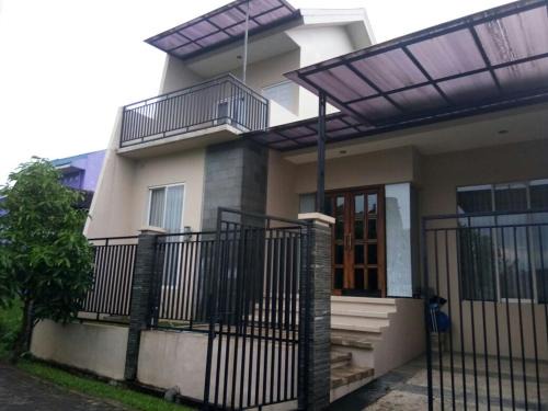 Beji House | Hansel Homestay