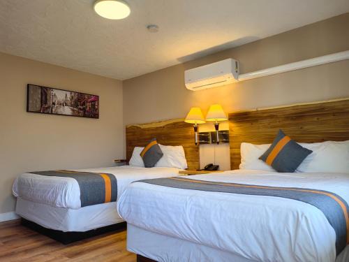 Regional District of Nanaimo Hotel | Harbour Light Motel
