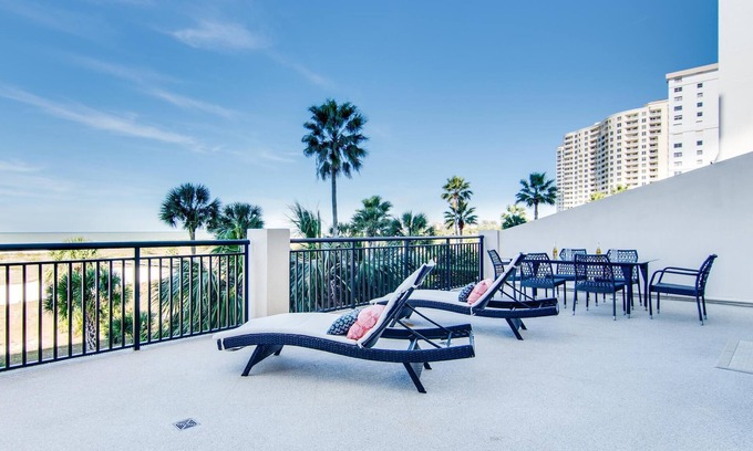 Sand Key Condo | Harbour Light Towers 307 3rd Floor Beachfront 2 Bedroom Harbour Light Towers