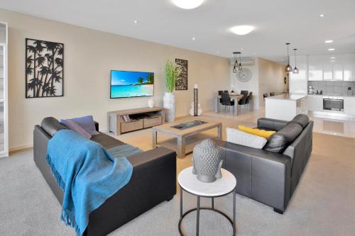 Lakes Entrance House | Harbour Views