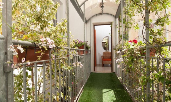 Lecce House | Harmony Central