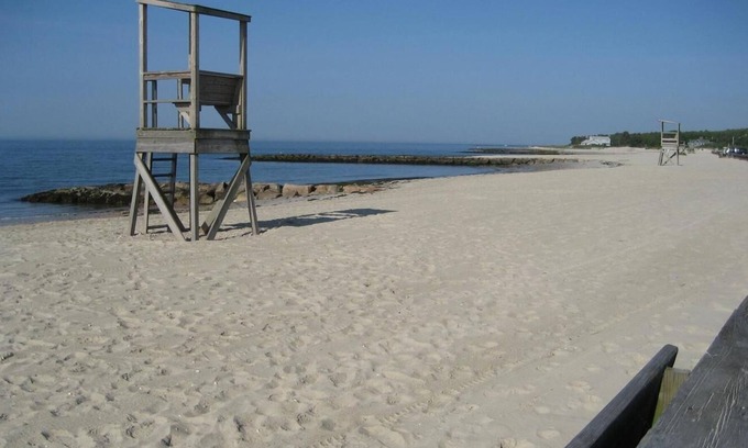 South Harwich House | Harwich Beach House - Walk to Red River Beach