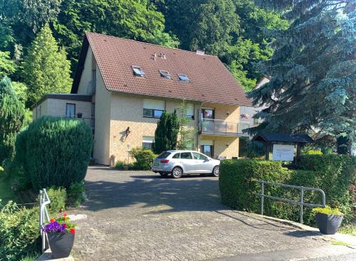 Naumburg House | Haus Am Burghain