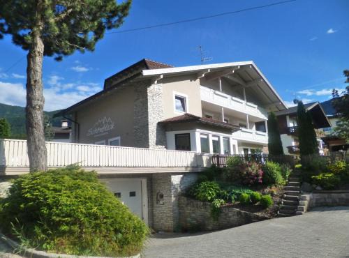 San Lorenzo di Sebato Apartment | Haus Schönblick