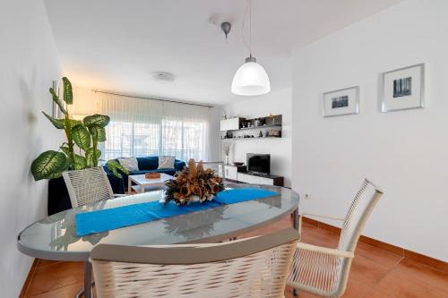 Costa Dorada Apartment | Hauzify I Apartament Riba Aurea