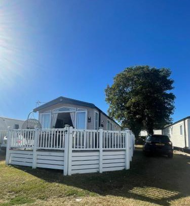 Isle of Grain Apartment | Haven caravan Kent coast sleeps 6 with WiFi