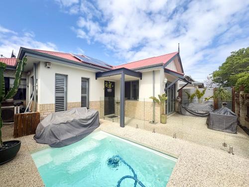 Bunbury House | Hayes Haven Bunbury
