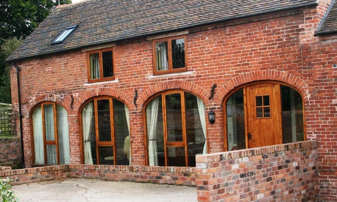 Albrighton Apartment | Haywains Self-Catering at Boningale Manor