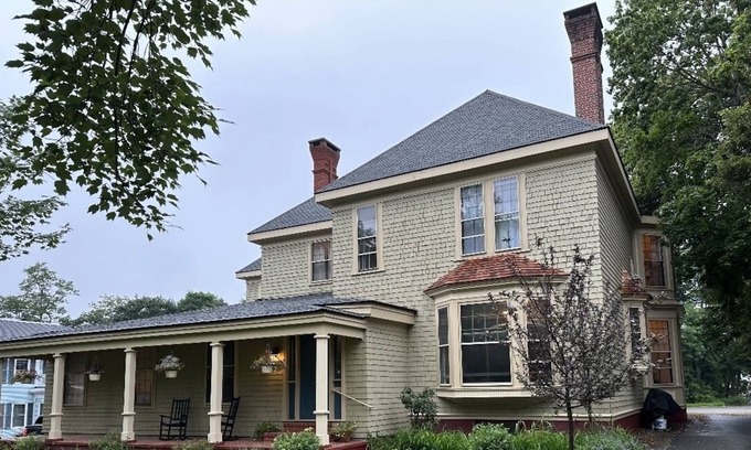 Ellsworth Apartment | Heart of Ellsworth