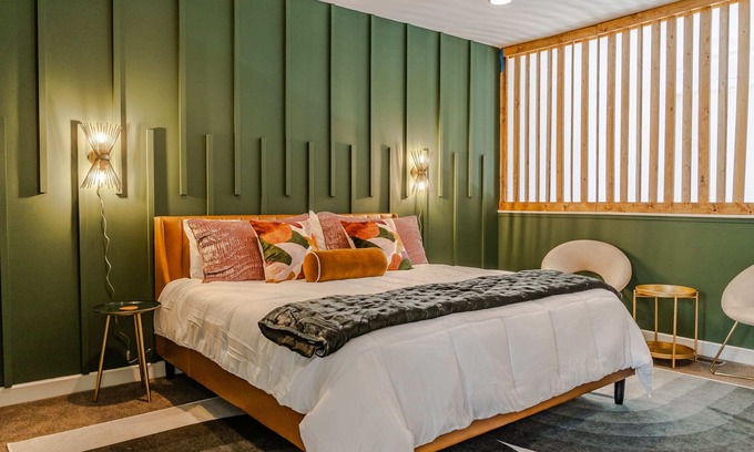 East Market District Apartment | Heart of Vibrant Lou District | Groovy NuLu Condo!