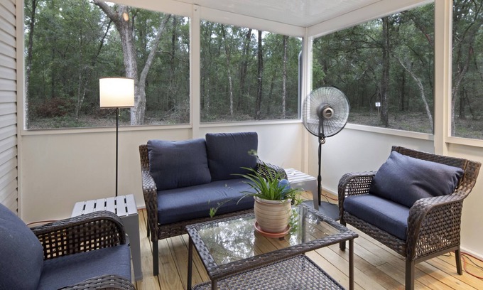 Edgar House | Heaven Powell Retreat - A peaceful home in the country.